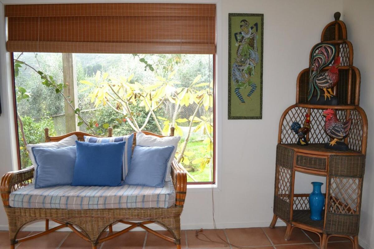 Great Barrier Oasis Lodge Tryphena Zewnętrze zdjęcie
